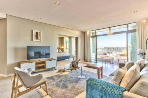 Stylish Gem in the heart of Cape Town. V&A on your doorstep w/ parking